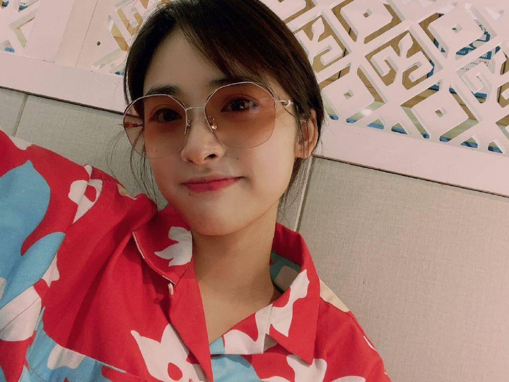 Shen Yue (weibo.com/p/1005055331040243)