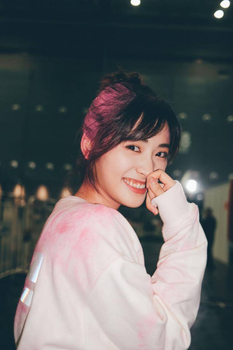 Shen Yue (weibo.com/p/1005055331040243)
