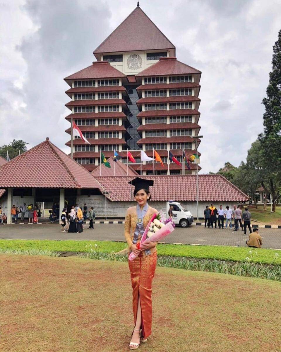 Zora Vidyanata (instagram.com/zoravidyanata/)
