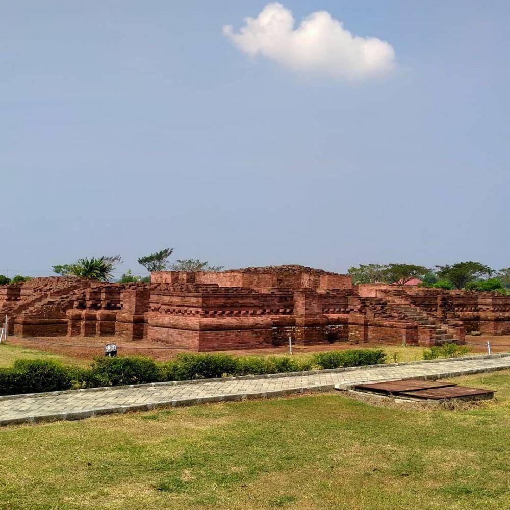 Potret dekat Candi Blandongan di kompleks Batujaya (instagram.com/jakartakriskeris)