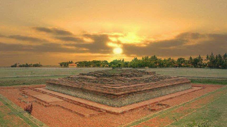 Sunset di Candi Batujaya (instagram.com/pajajaran.anyar)
