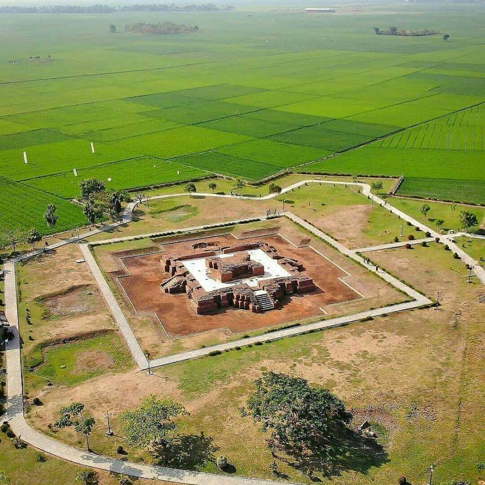 Potret arsitektur Candi Batujaya dari ketinggian (instagram.com/nganar.official)