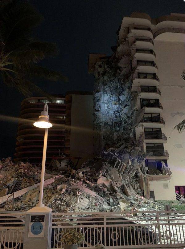 Sebuah apartemen runtuh di Florida dan sampai saat ini, sudah 5 orang ditemukan dalam keadaan tewas pada hari Sabtu, 26 Juni 2021, waktu setempat. (Twitter.com/URJPresident)