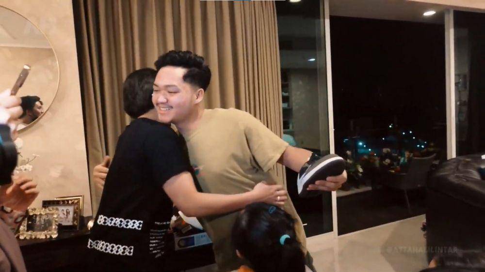 Ulang tahun Azriel Hermansyah (YouTube.com/AttaHalilintar)