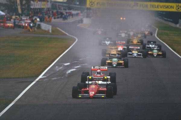 Alain Prost pada GP Jepang 1987 (scuderiafans.com)