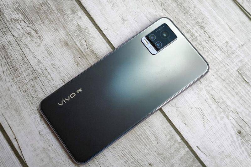 Vivo V20 Pro (gsmarena.com)