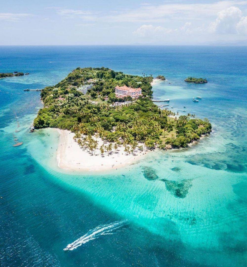 Cayo Levantado (instagram.com/sandee)
