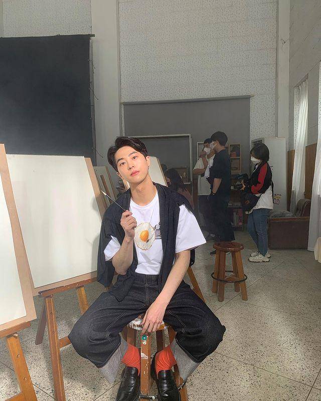 Kim Mu Jun (instagram.com/junmu_)