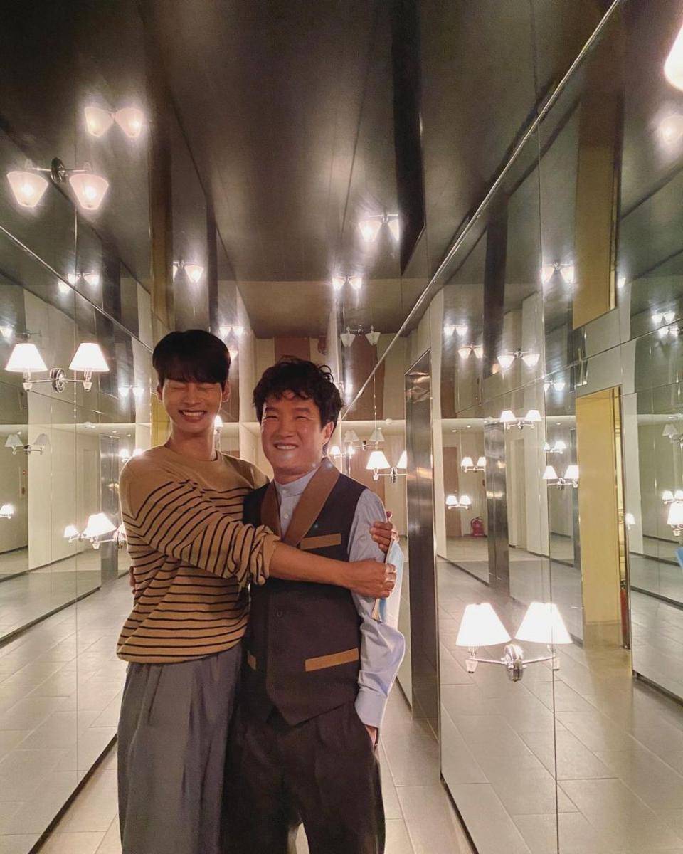 potret kedektan pemain drama mine (instagram.com/achahakyeon)