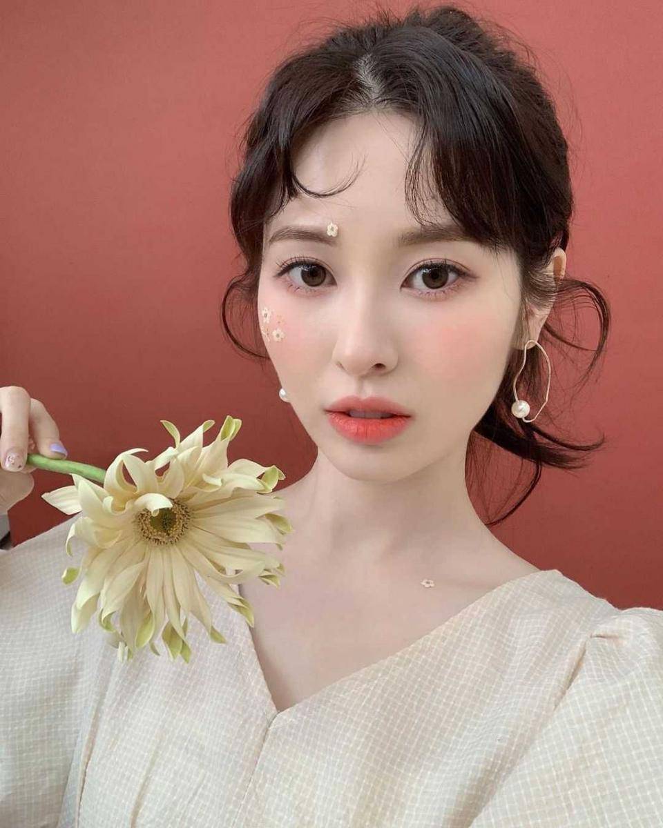 Yebin DIA (instagram.com/yeb1n_100)