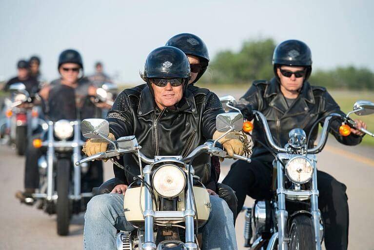 kacamata riding (safetyglassuse.com)