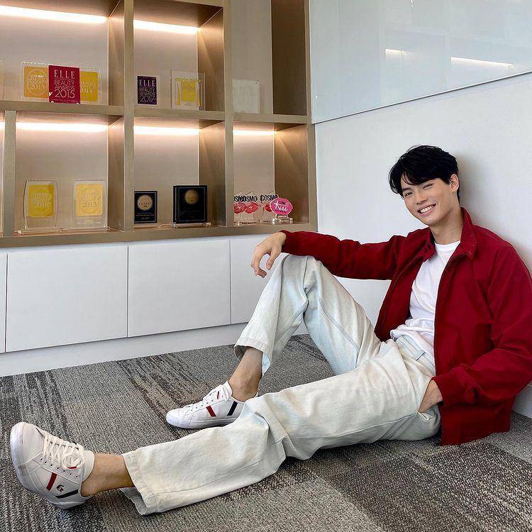 Gaya busana Win Metawin (instagram.com/winmetawin)