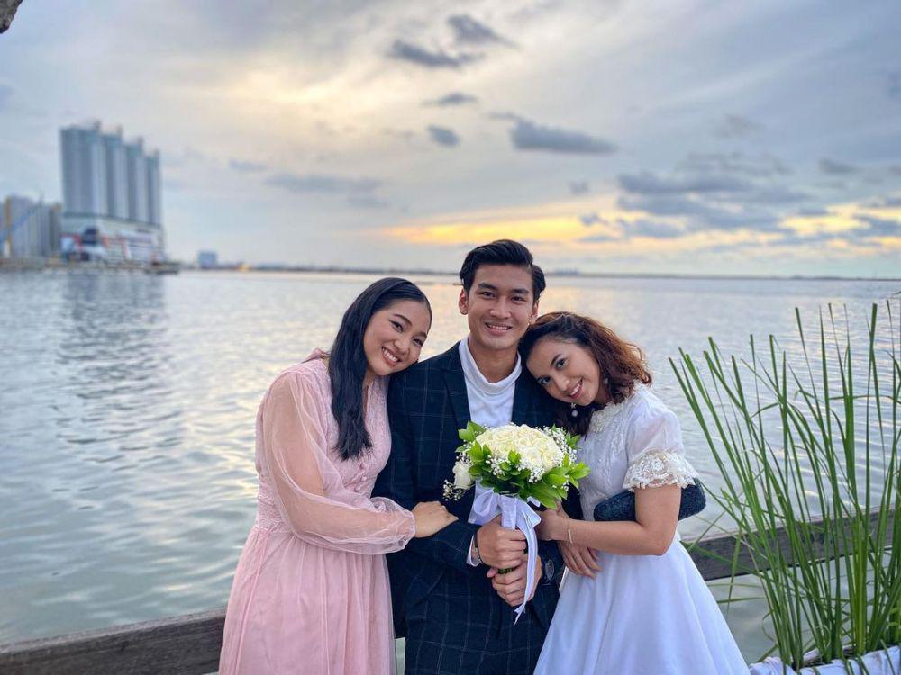 Dikenal Humble, 10 Potret Kedekatan Anrez Adelio dengan Artis Wanita