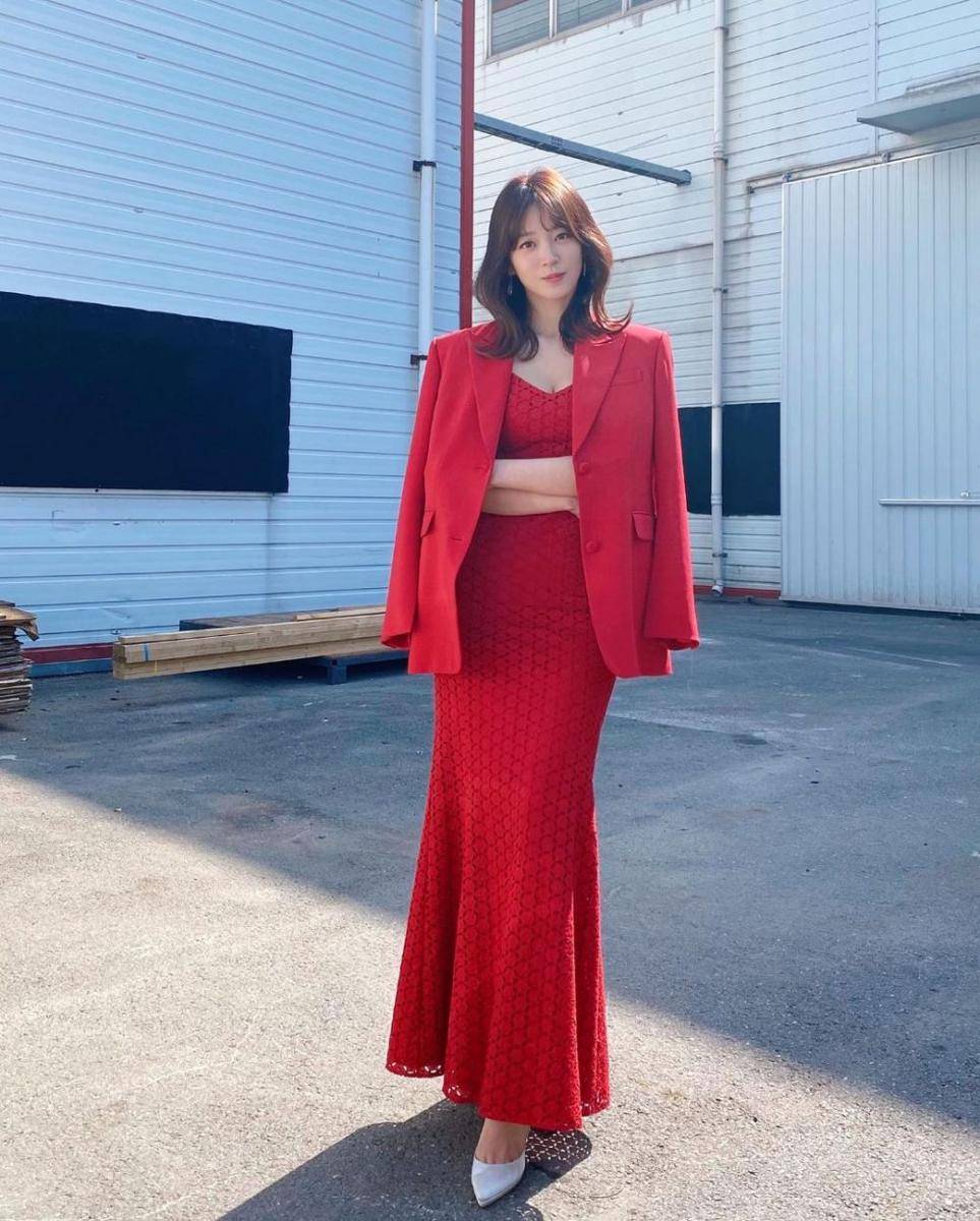 Song Ji In (instagram.com/wivina_jiin)