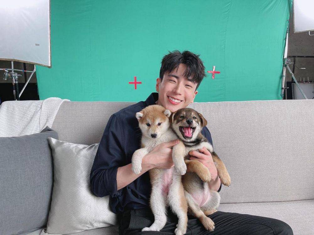 Chanon Santinatornkul (instagram.com/nonkul)