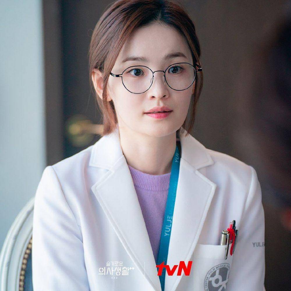 Jeon Mi Do di Hospital Playlist 2 (instagram.com/hospitalplaylist_official)