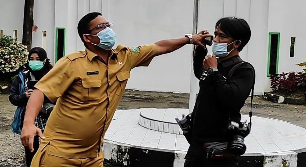 ASN dan Sekuriti RSJ Tantang Duel Jurnalis yang Liput Vaksinasi ODGJ