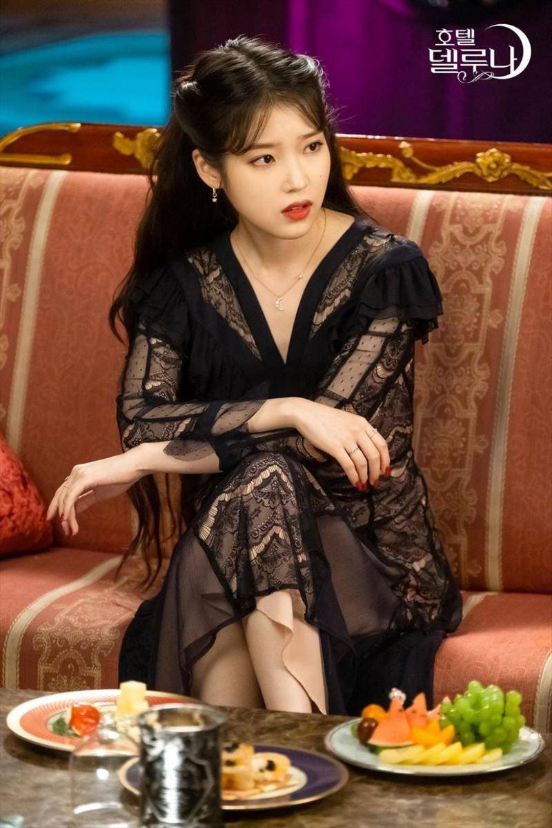 IU di Hotel del Luna (dok. tvN)