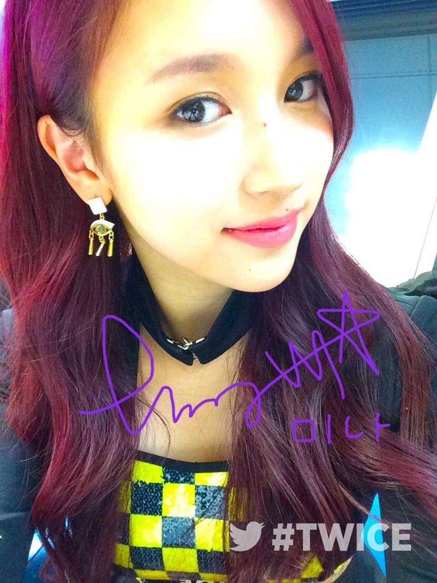 Mina TWICE (twitter.com/JYPETWICE)