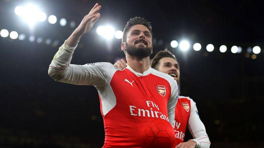 Olivier Giroud saat membela Arsenal (skysports.com)