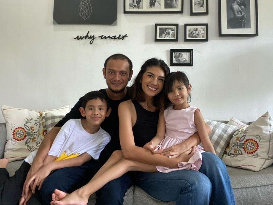 8 Tahun Menikah, 10 Potret Kehangatan Keluarga Eno dan Nadila Ernesta