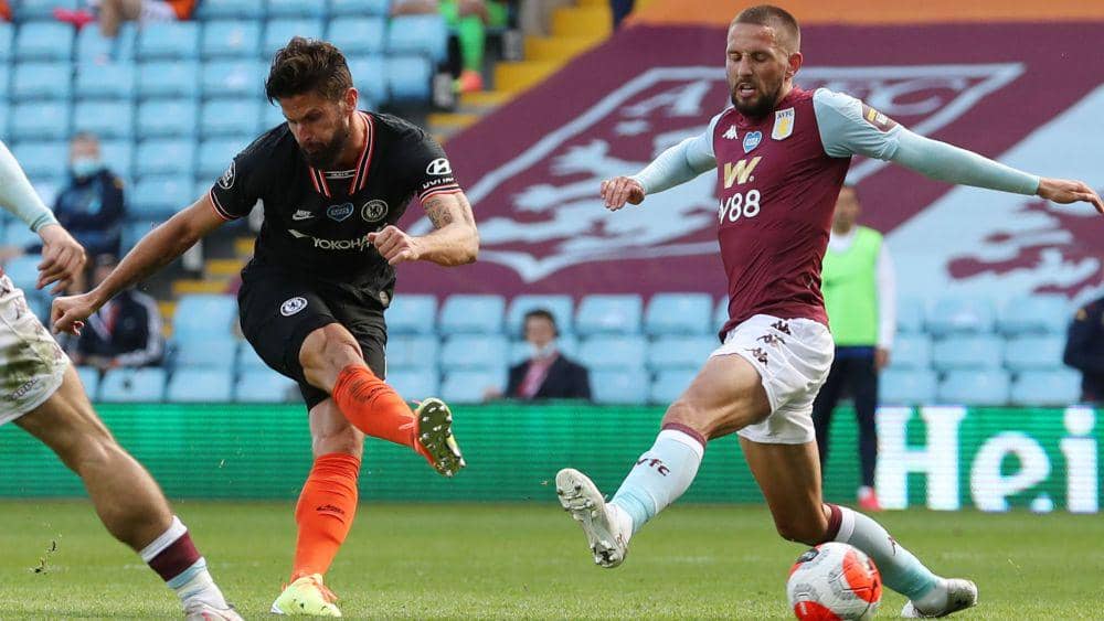 Olivier Giroud saat berhadapan dengan Aston Villa (skysports.com)