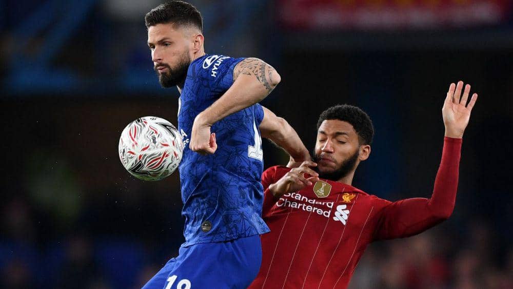 Olivier Giroud saat melawan Liverpool (skysports.com)