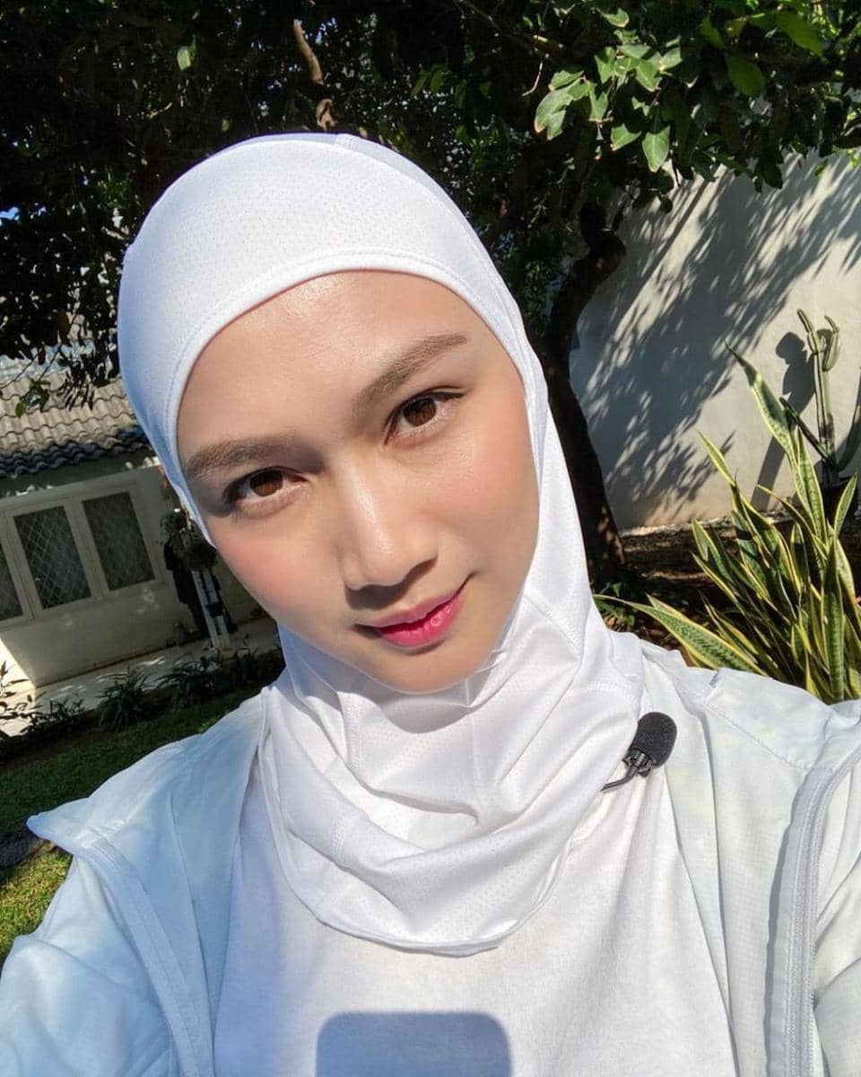 Melody Lakasani (instagram.com/melodylaksani92)