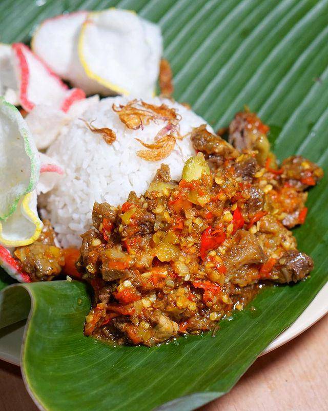 oseng mercon (instagram.com/makansamakoko)