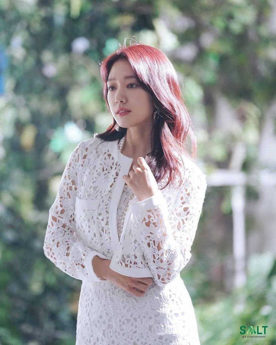 Park Shinhye (instagram.com/angelshinhye)