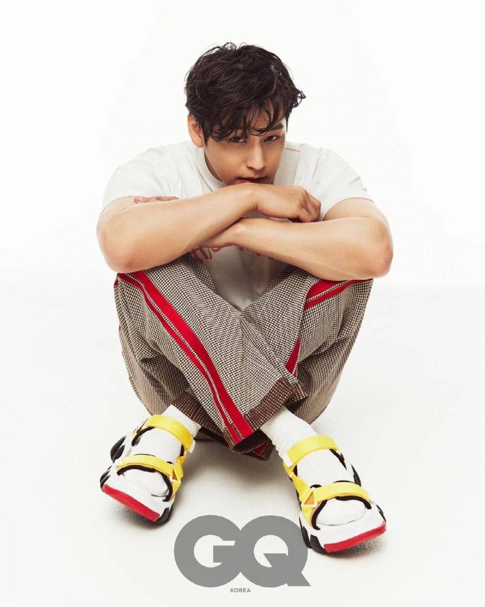 Kim Bum (instagram.com/k.kbeom)