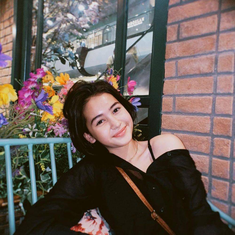 Sandrinna Michelle (instagram.com/sandrinna_11)