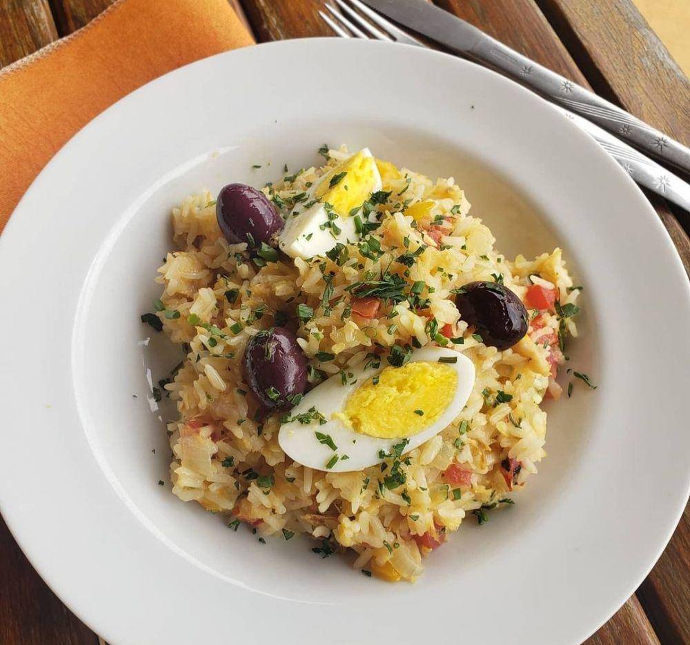 arroz de bacalhau (Instagram.com/jujuguerra)