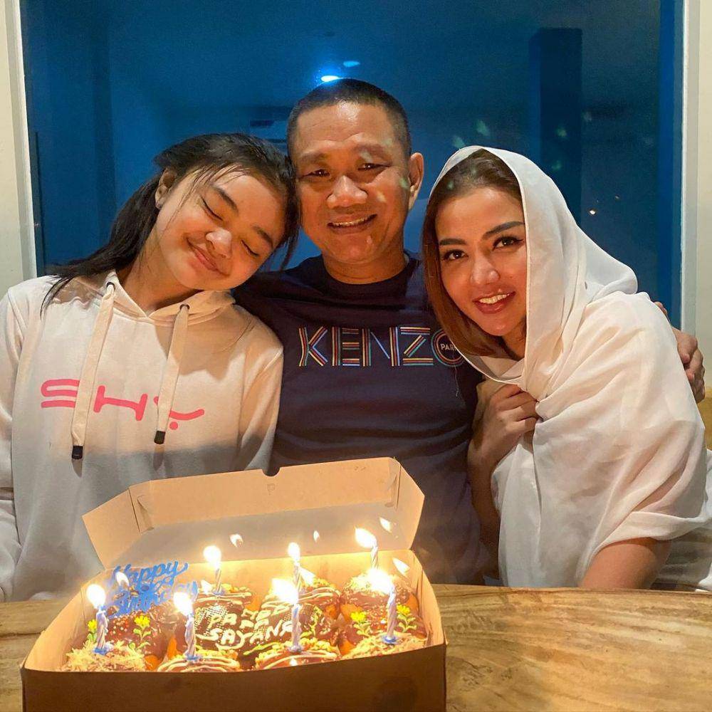 Bella Shofie dan putri sambungnya (instagram.com/bellashofie_rigan)