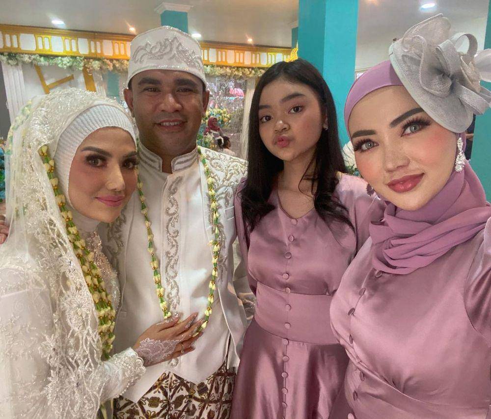 Bella Shofie dan putri sambungnya (instagram.com/bellashofie_rigan)