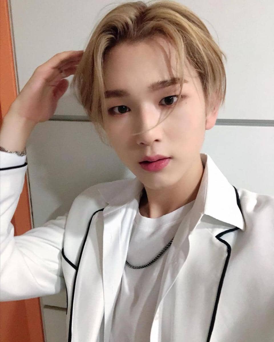 Baek Seung (instagram.com/epex.official)