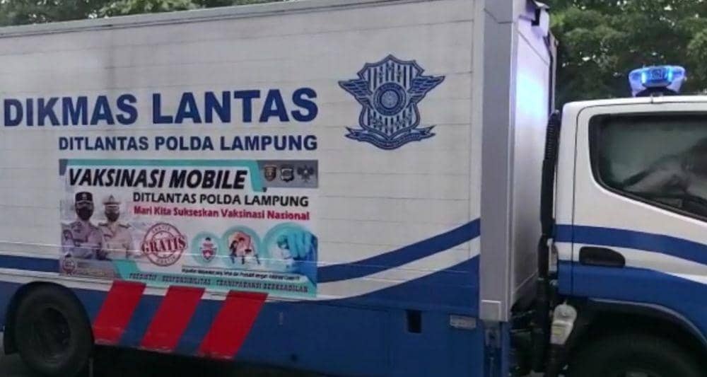 Vaksinasi Mobil Keliling Dirlantas Polda Lampung (IDN Times/Istimewa)