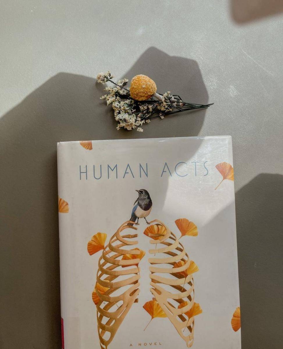 Human Acts oleh Han Kang (instagram.com/julies.cupsoftea)