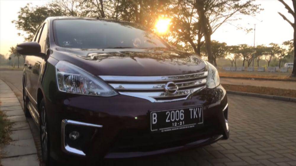 Grand Livina (youtube.com/Carmudi Indonesia)