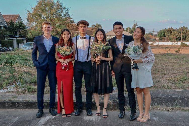 Ilustrasi tiga pasangan (unsplash.com/frivold)