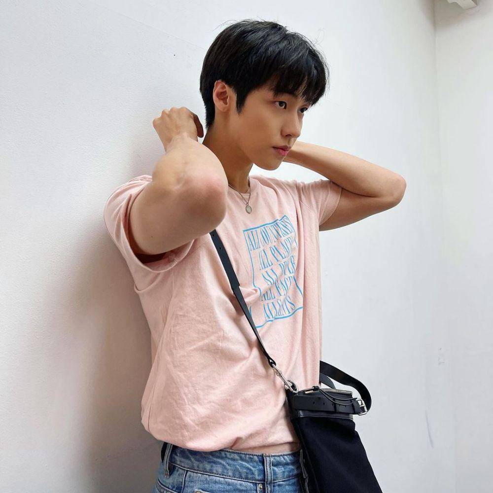 Lee Seung Hyub N.Flying (instagram.com/sssn9_zzzn9)