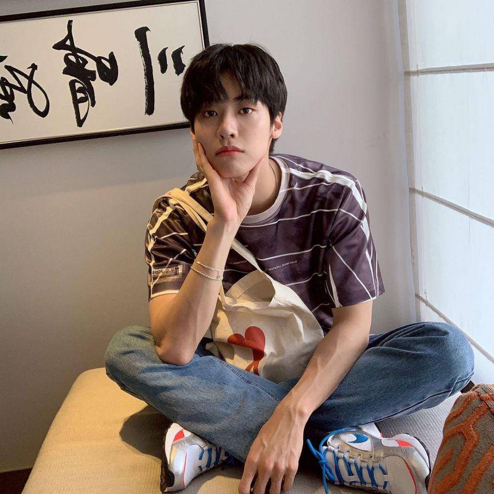 Lee Seung Hyub N.Flying (instagram.com/sssn9_zzzn9)