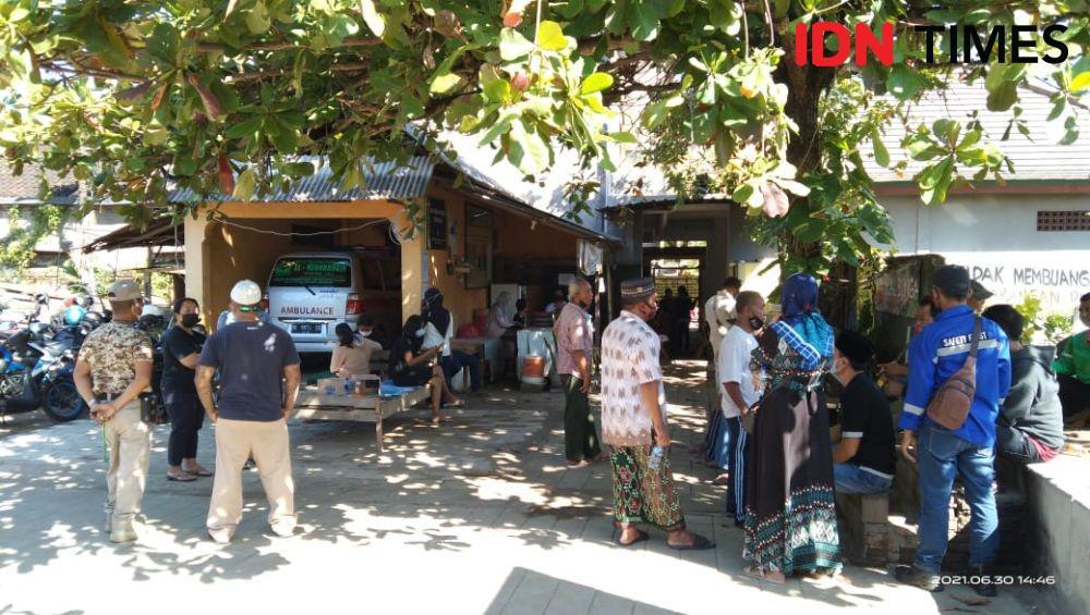 [BREAKING] Suasana Pemakaman Kakak Adik Korban KMP Yunicee di Denpasar