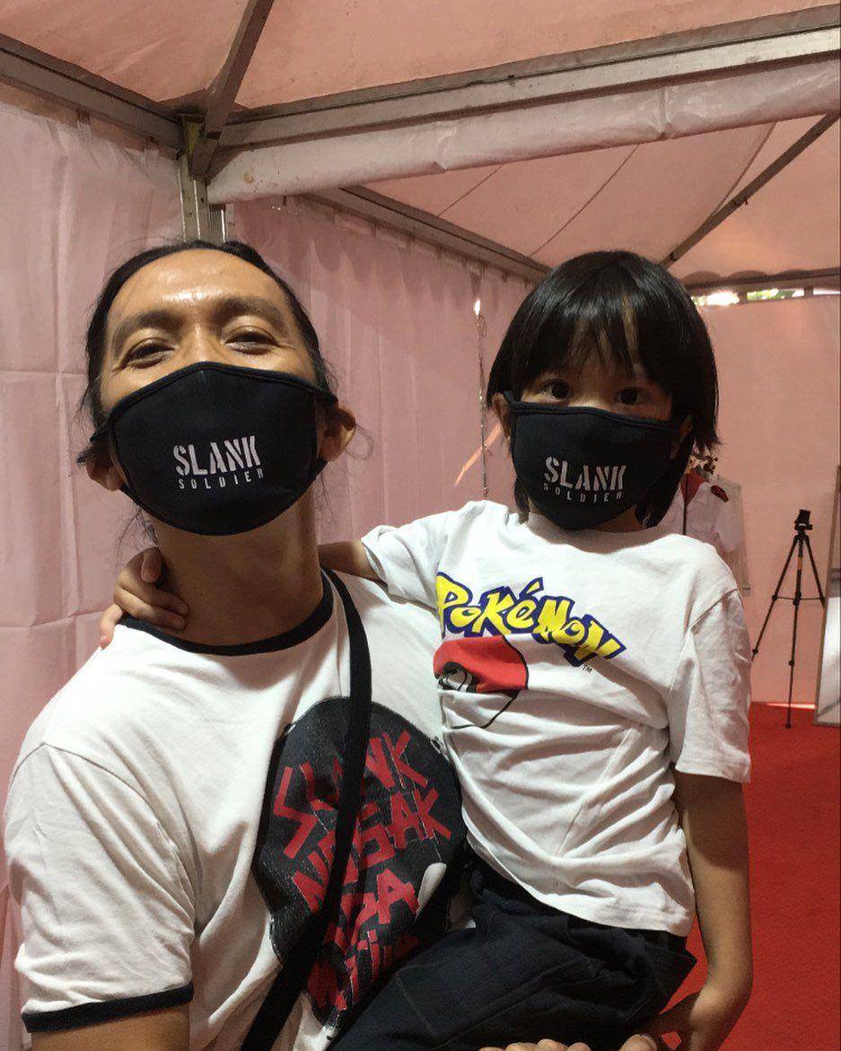 Bimbim Slank (instagram.com/bimbimslank)