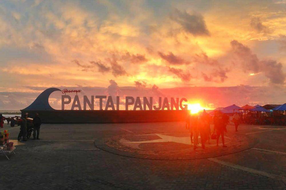 Sunset di Pantai Panjang (instagram.com/azizabdulmalik_)
