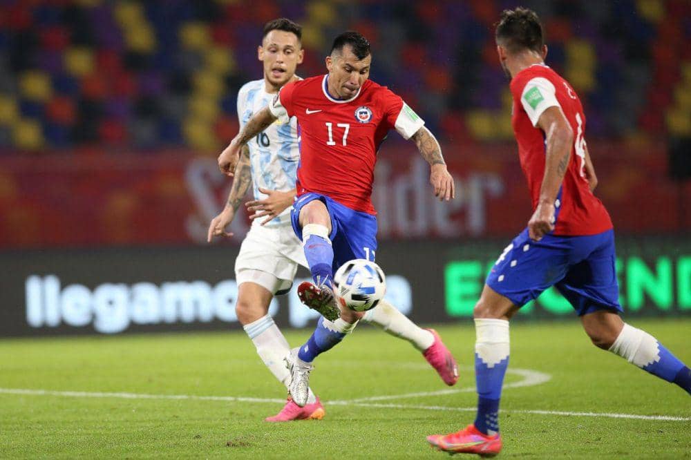 Gary Medel (twitter.com/MedelPitbull)