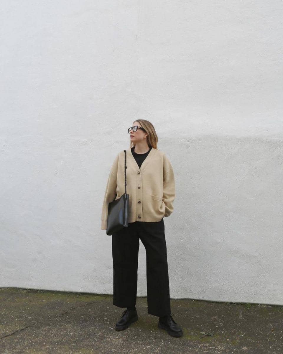 Outfit longgar  (instagram.com/alexisforeman)