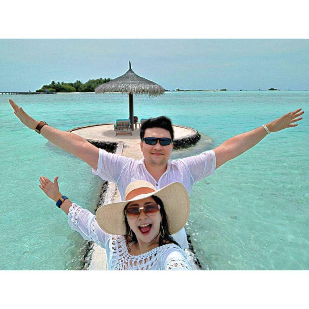 Chikita Meidy dan suami bulan madu di Maldives. (instagram.com/chikitameidy)