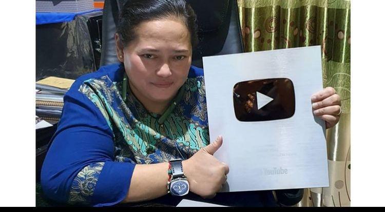Meninggal Dunia, 10 Fakta Mbak You Sang Peramal Artis