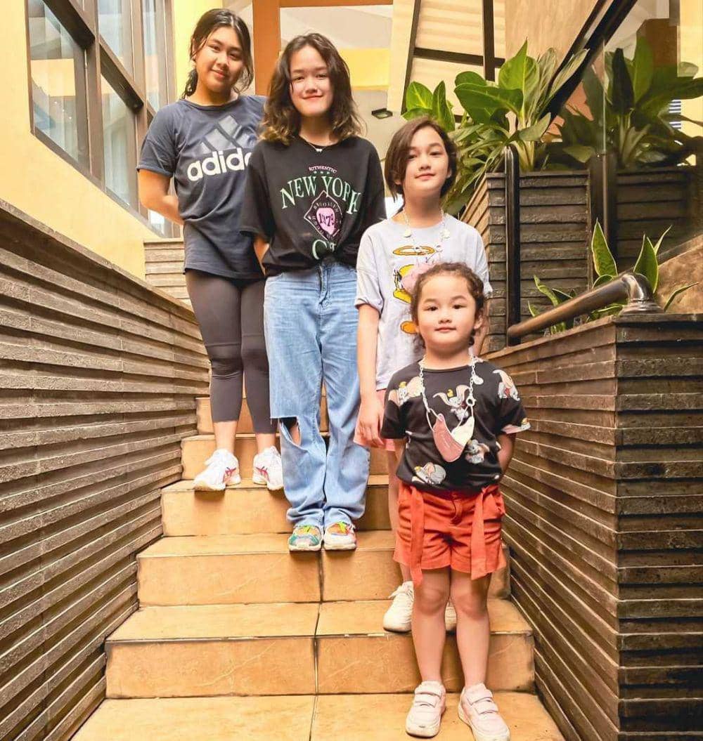 Keempat anak perempuan Ussy (instagram.com/ussypratama)